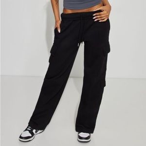 Black Fleece Cargo Pants Size Small (Garage)